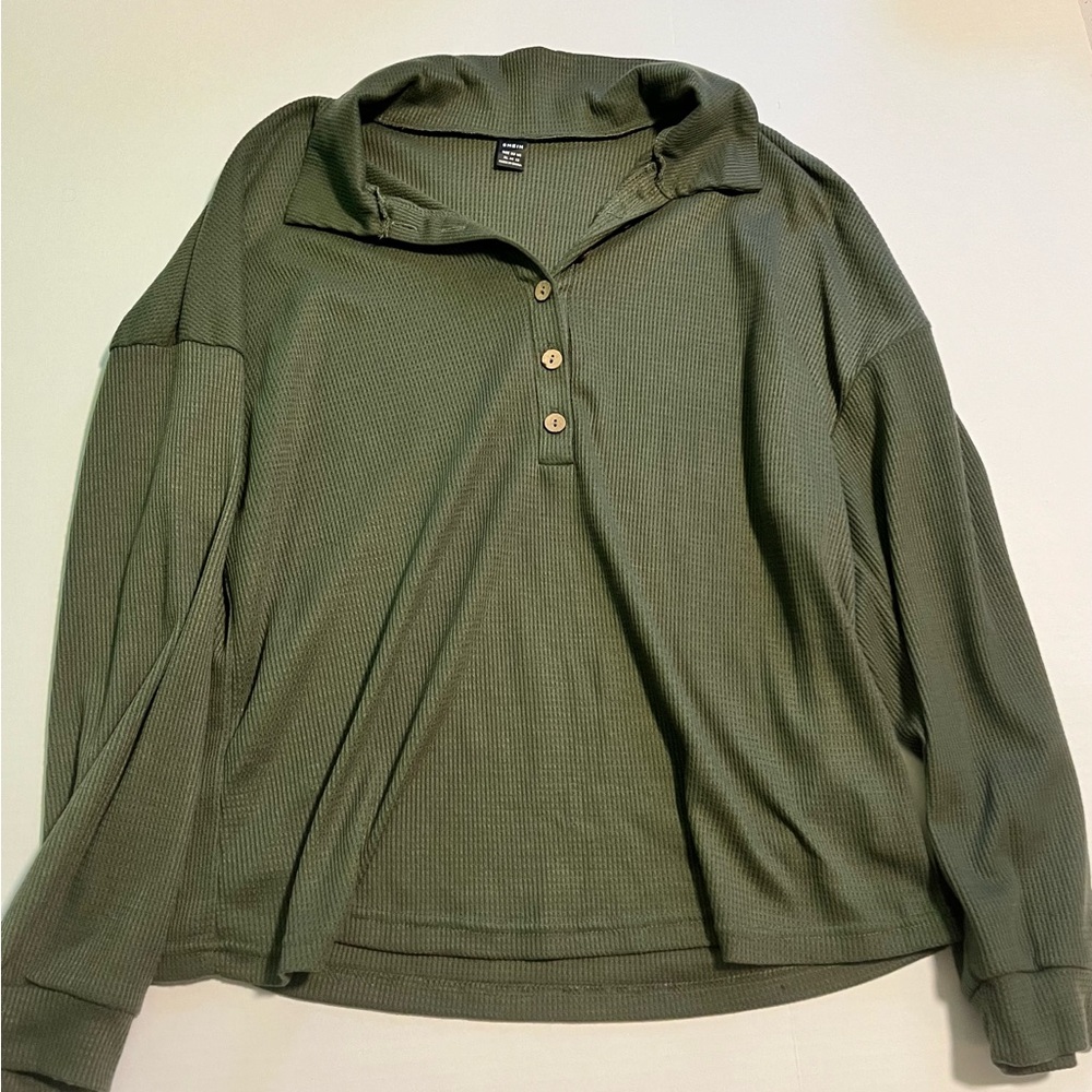 Women’s Green Long Sleeve